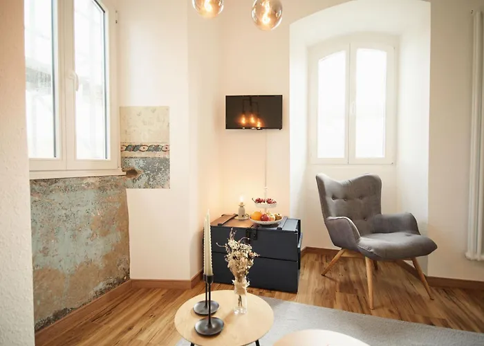 Apart-hotel Gaestehaus Im Schlosspark 3*