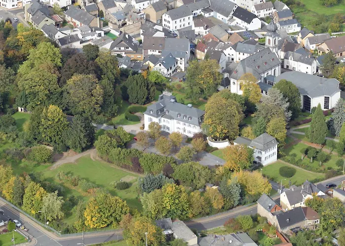 Gaestehaus Im Schlosspark Apart-hotel