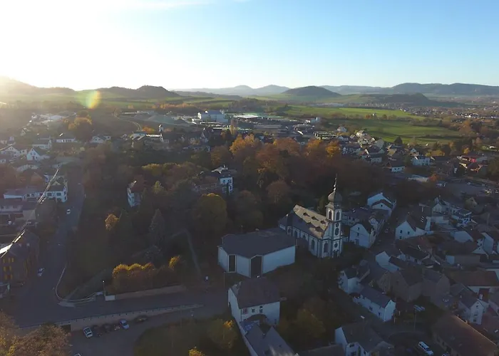Apart-hotel Gaestehaus Im Schlosspark